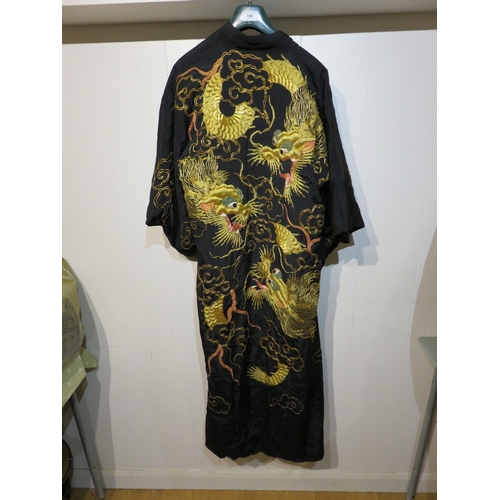 166 - Chinese gilt thread robe, decorated with dragons