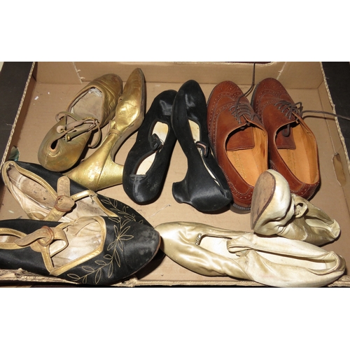 188 - Small quantity of ladies vintage shoes, together with a small quantity of gentleman's silk neckties