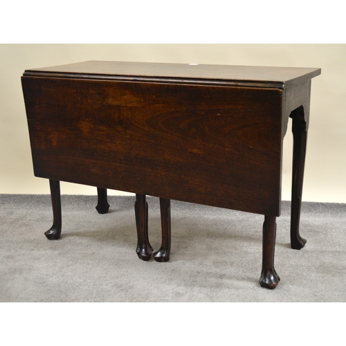 2112 - George II mahogany dining table with a single drop-leaf above a plain frieze on carved tapering supp... 