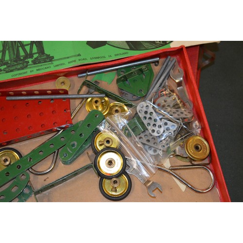 660 - Boxed set Meccano No. 2, together with two other part sets No. 1 and No. 2