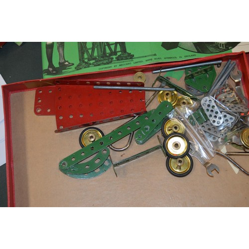 660 - Boxed set Meccano No. 2, together with two other part sets No. 1 and No. 2