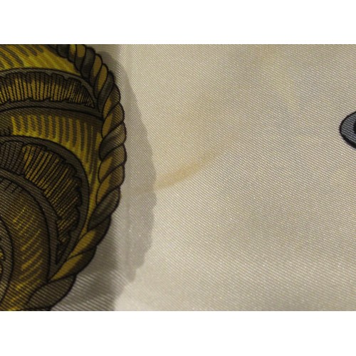 40 - Hermes Frontaux et Cocardes silk head scarf