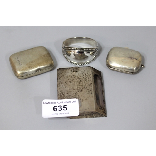635 - Good quality Victorian silver napkin ring, two vesta cases and a white metal matchbox cover, 3.5oz t