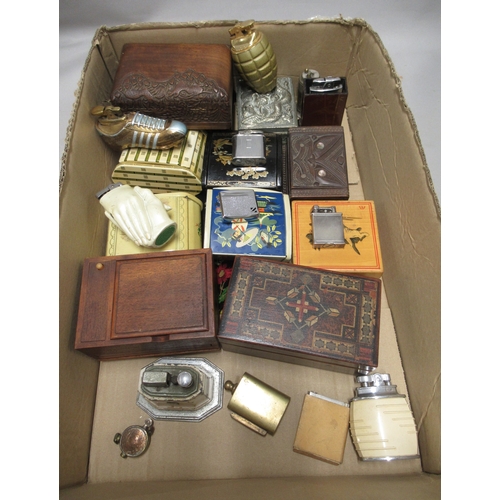 299 - Quantity of various cigarette lighters, cigarette cases and boxes