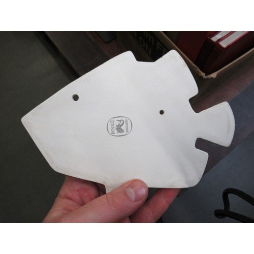 534 - Poole pottery fish wall plaque and sundry other ceramics