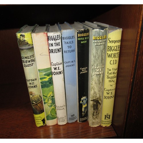 404 - Captain W. E. Johns, quantity of Biggles volumes with dust jackets, some First Editions