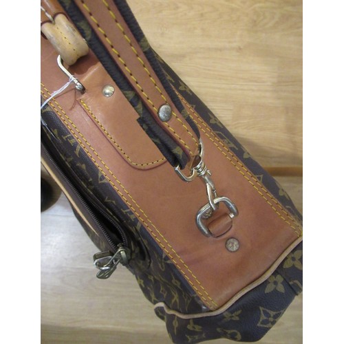 46 - Vintage Louis Vuitton garment carrier bag crafted from the brand's signature monogram canvas with le... 