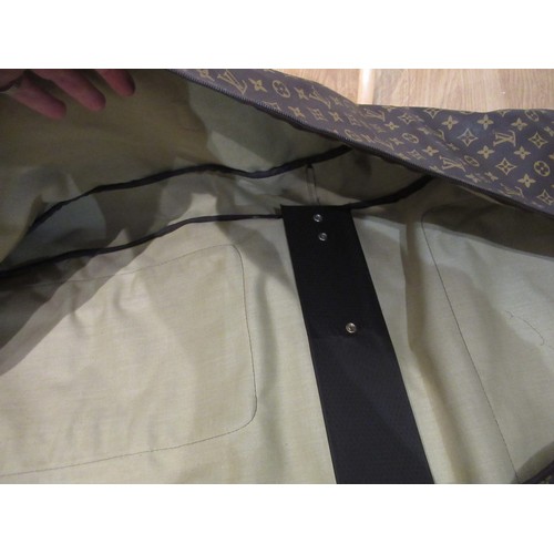 46 - Vintage Louis Vuitton garment carrier bag crafted from the brand's signature monogram canvas with le... 