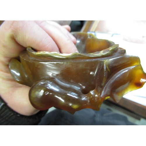 81 - Chinese carved quartz vase, together with a carved agate fruit form dish (minus cover)