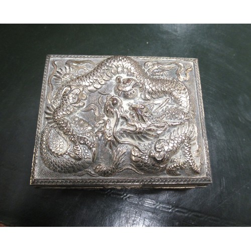 299 - Quantity of various cigarette lighters, cigarette cases and boxes