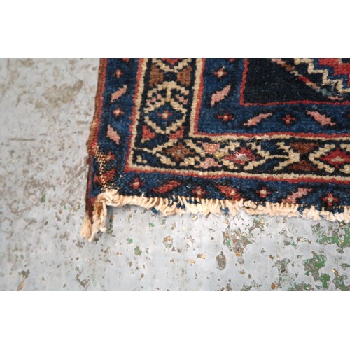 21 - Small Hamadan rug of all over floral design with borders on a wine ground, 120 x 76cm