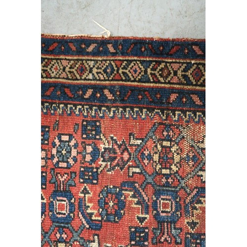 21 - Small Hamadan rug of all over floral design with borders on a wine ground, 120 x 76cm
