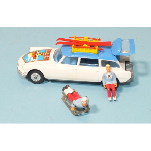 Corgi, 499 Citroën Safari 1968 Winter Olympics, with