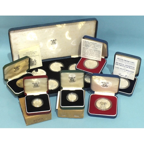 98 - A Royal Mint cased set of seven HM Queen Elizabeth The Queen Mother 80th Birthday silver proof comme... 