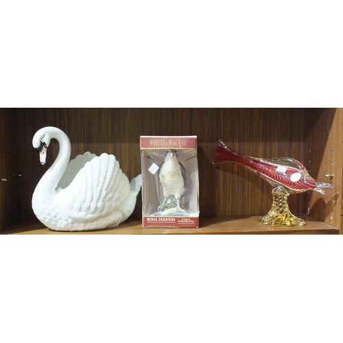 194 - A Murano glass fish ornament, 35cm long, 24cm high, a Royal Doulton Whyte & Mackay 'Osprey' Scotch w... 