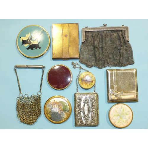 197 - A 1950's painted powder compact decorated with Scottish terriers, a white metal chain purse and othe... 