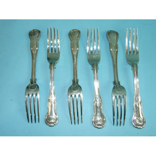 17 - A set of six Irish king's pattern dessert forks, Dublin 1839, maker Philip Weekes, with castle armor... 