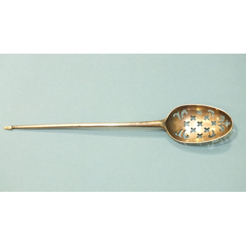 86 - A Georgian silver mote spoon with crosslet and scroll piercing, maker ME, length 13.5cm, 9.3g.