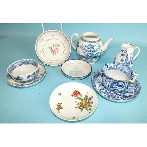 774 - An 18th century Worcester blue and white teapot with oriental decoration, a similar saucer, a Worces... 