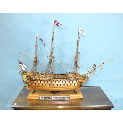 815 - A contemporary-built wood model of HMS Victory, well-constructed with full rigging and deck details,... 