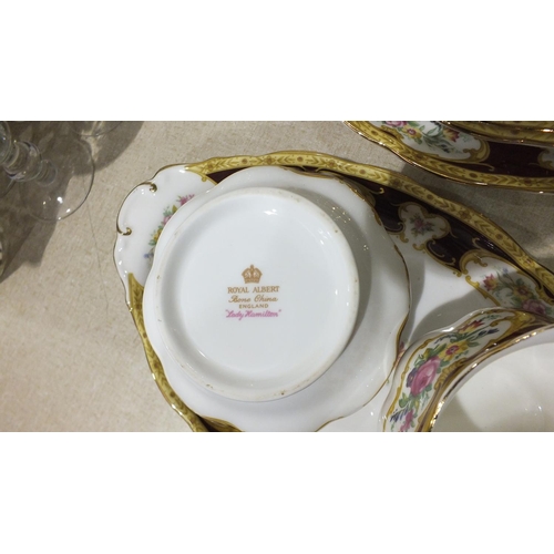 107 - Thirty-three pieces of Royal Albert Lady Hamilton tea ware.