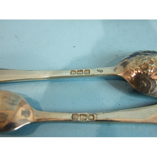 235 - An engraved christening fork and spoon engraved 'Gladys', in fitted baize case, London, 1896.