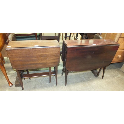 54 - A mahogany Sutherland table, 94 x 76cm open, and another similar, smaller, table, (2).... 