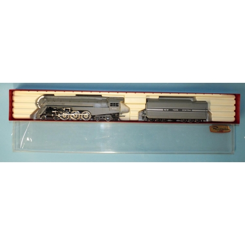 269 - Rivarossi HO gauge, 1273 American outline class J3a 4-6-4 Hudson locomotive, 