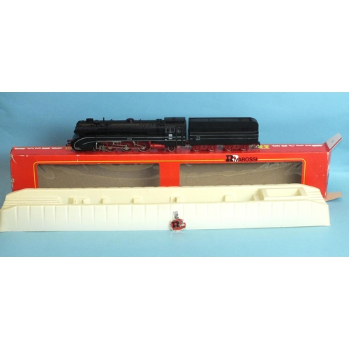 285 - Rivarossi HO gauge, 1339 DB Class 10 4-6-2 streamlined locomotive RN 10 002, (boxed).... 