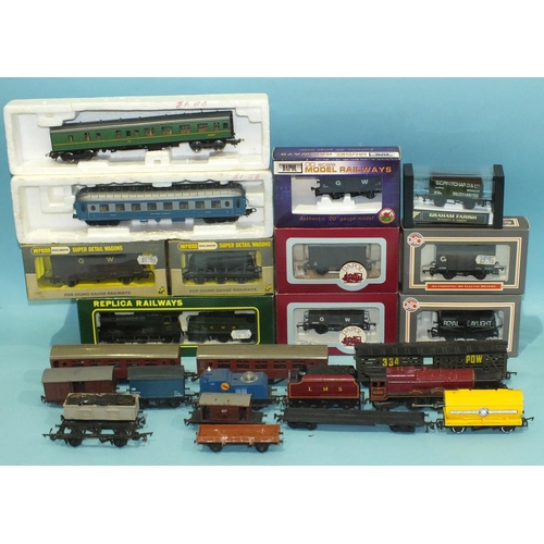 320 - Replica Railways OO gauge, 11041 GWR Collett Goods 0-6-0 locomotive, various wagons: Wrenn (2), Dapo... 