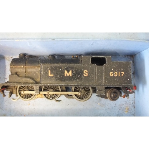 336 - Hornby Dublo, EDG7, a Tank Goods train set with 0-6-0 tank locomotive 6917, (box base only, no lid).... 