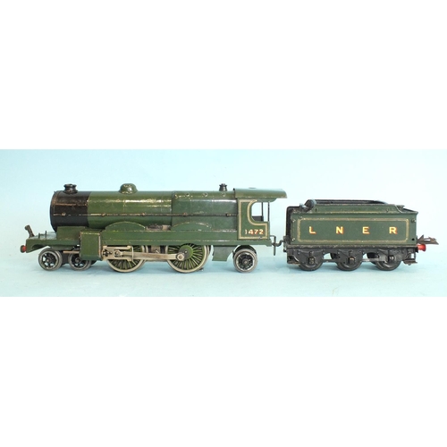 362 - Hornby O gauge, No.3c 20v LNER 4-4-2 locomotive and tender, (repainted).