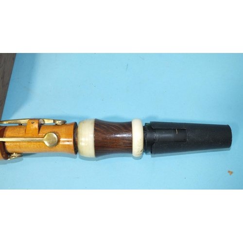 542 - A classical boxwood and ivory clarinet in B♭, with brass keys and rosewood barrel, stamped Bilton, L... 