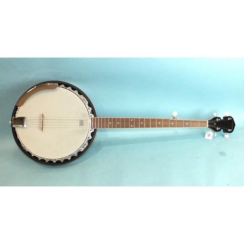 550 - A modern Freshman five-string banjo with Remo head, 99cm overall.