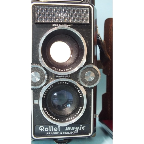 555 - A Rollei Magic TLR camera, no.2510097, with Schneider Xenar f3.5/75cm lens, in case, (unchecked, sol... 