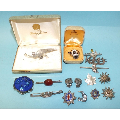 278 - Two garnet and paste cluster rings, a silver and cultured pearl brooch, boxed and other silver jewel... 