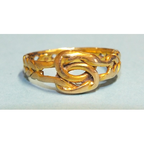 284 - An 18ct gold knot ring with 'plaited' shank, size S, 4.8g.