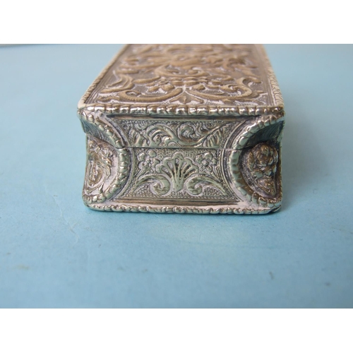 478 - A William IV rectangular snuff box with overall embossed decoration, 1831, 9cm.