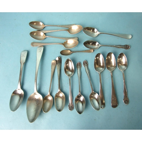 500 - A collection of teaspoons and coffee spoons, various dates and makers, ___7.5oz.