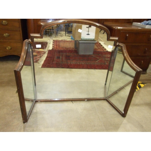 71 - A mahogany-framed folding triptych mirror, 82cm high, 141cm open.