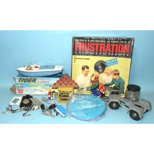 435 - A Sutcliffe c/w Tiger speedboat, boxed, a 