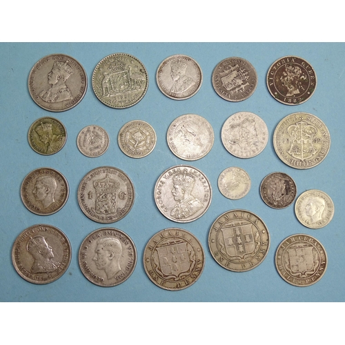 332 - A collection of Great Britain and world coinage, including a small quantity of silver world coins an... 