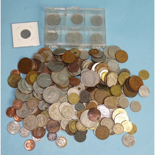 332 - A collection of Great Britain and world coinage, including a small quantity of silver world coins an... 