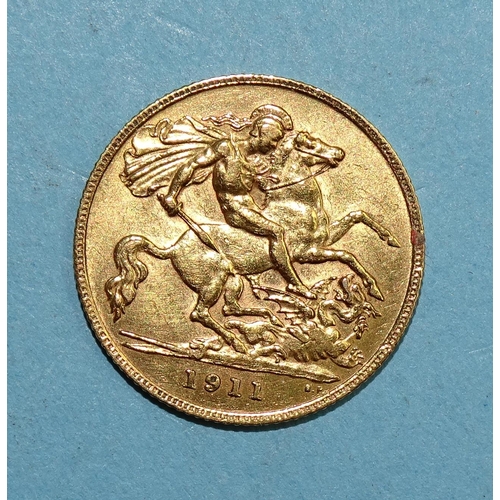 334 - WITHDRAWNA George V 1911 half-sovereign.