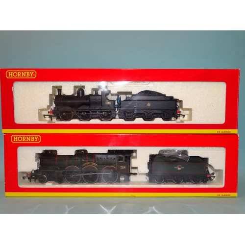 489 - Hornby OO gauge, R2424 BR 4-6-0 Castle Class locomotive, renamed renumbered 