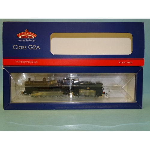 492 - Bachmann OO gauge, 31-475A BR 0-8-0 Class G2A locomotive RN 49064, (boxed), 21-DCC.