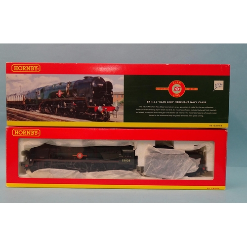 501 - Hornby OO gauge, R2169 BR 4-6-2 Merchant Navy Class locomotive 