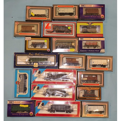 589 - OO gauge, twenty boxed wagons by Dapol (12), Lima (5), Airfix, Mainline and Oxford, (20).... 