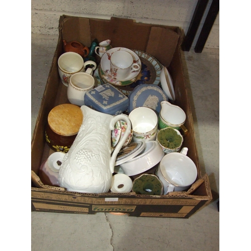 57 - A Royal Worcester 'Arcadia' coffee pot, twelve coffee cups and saucers, a Royal Worcester 'Florena' ... 