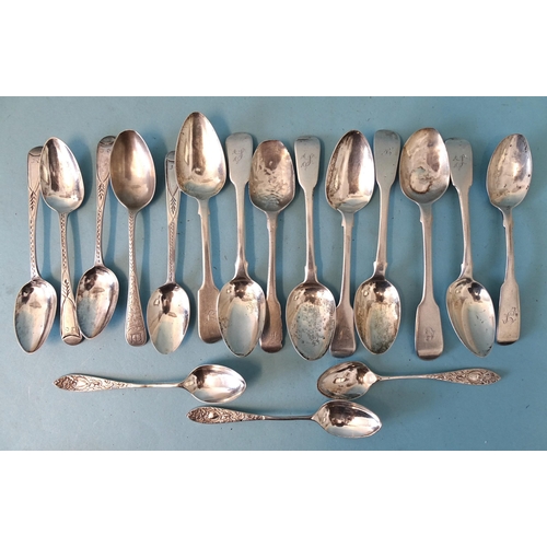 344 - A collection of Georgian and later teaspoons, various dates and makers, ___7.5oz.